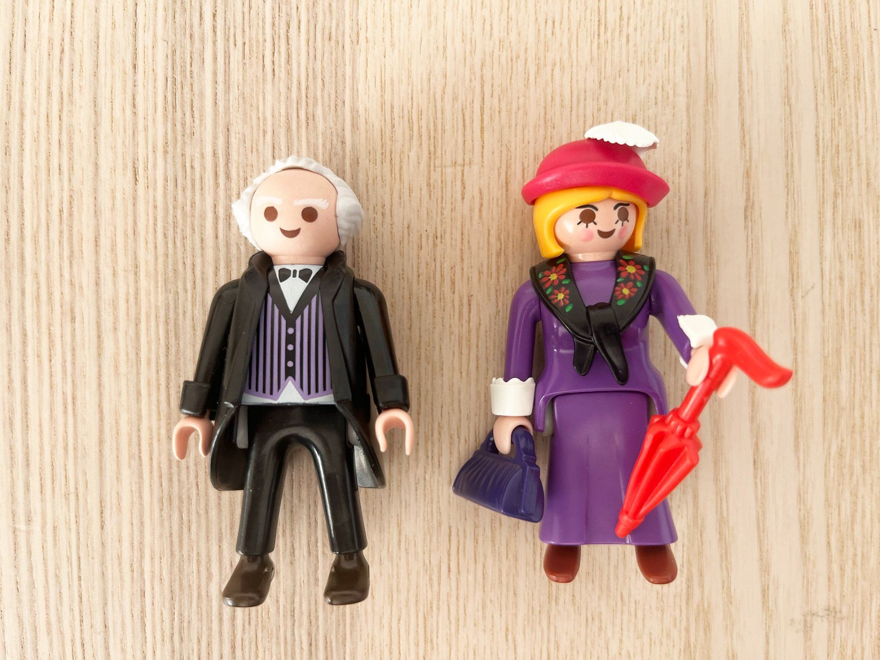 Playmobil Giocattoli: Playmobil Victorian Era Nostalgisch Figures 8 – Usato da Lausanne venduto da BeyondStories