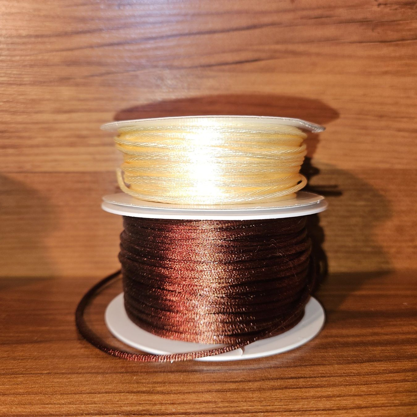 Nastri decorativi: 13 Rollen Satinkordel 2mm – Nuovo (secondo la descrizione) da Reichenbach i. K. venduto da ANiZu83 4