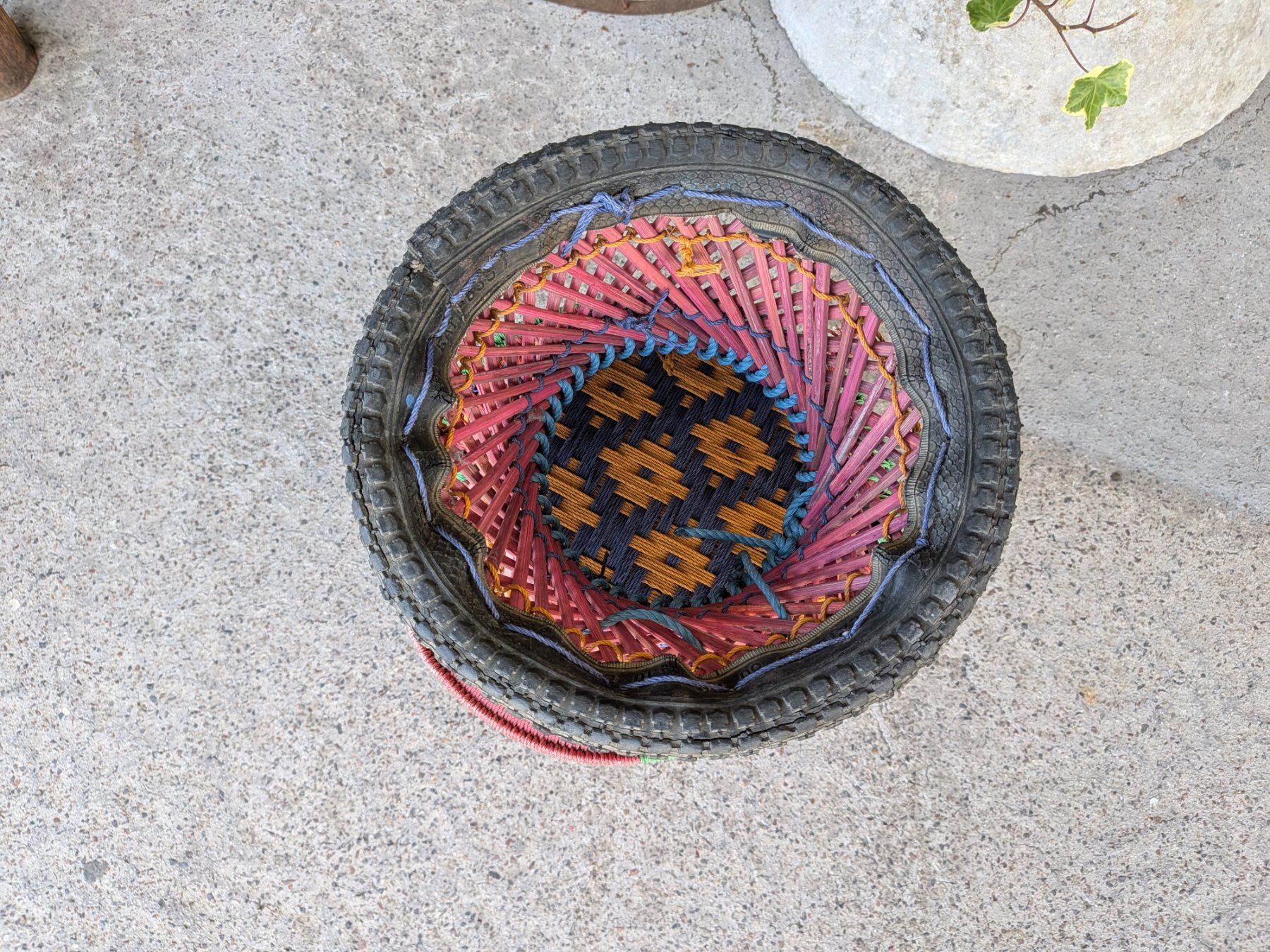 Tabourets: 2 Mudha Nepal Hocker – D'occasion à Emmen par magelan 4