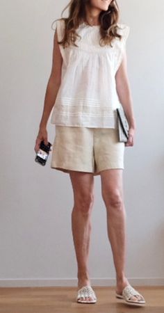 ZARA süsses Top mit Stickereien - neu -