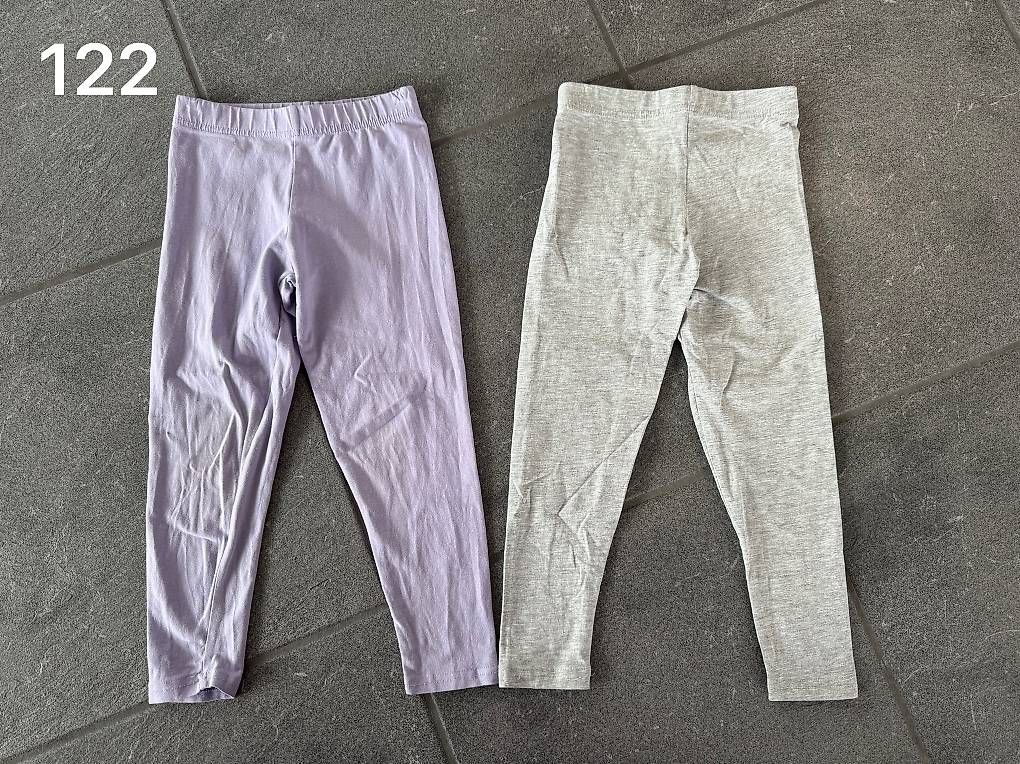 Lotti & Set di vestiti: Kleiderpaket Grösse 122 – Usato da Muri AG venduto da Scorpion84 1