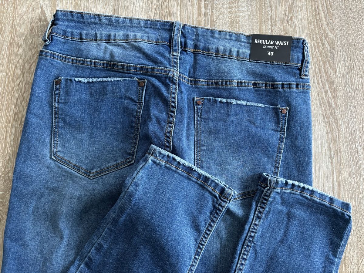 Jeans: 4 Jeans Gr 40 skinny – Gebraucht aus Ebikon von Regipe 1