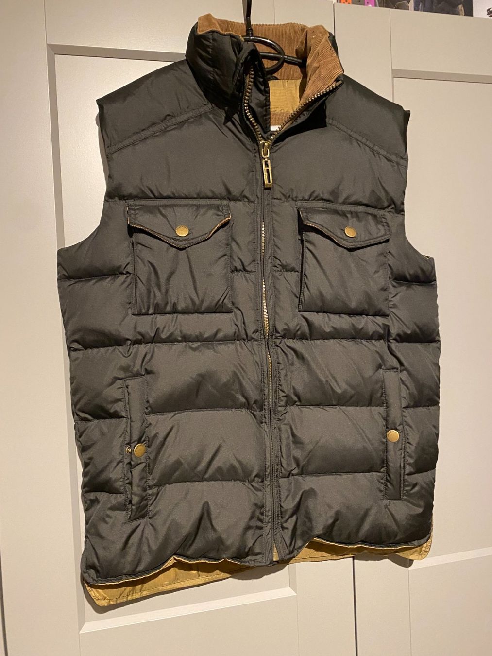 Gilets & Westen: Original Maddison Weste (Neu) – Neu (gemäss Beschreibung) aus Dübendorf von LeoneDelPiero