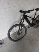 Thömus Lightrider E2 Pro mit Thule Cross 2 Plätzer