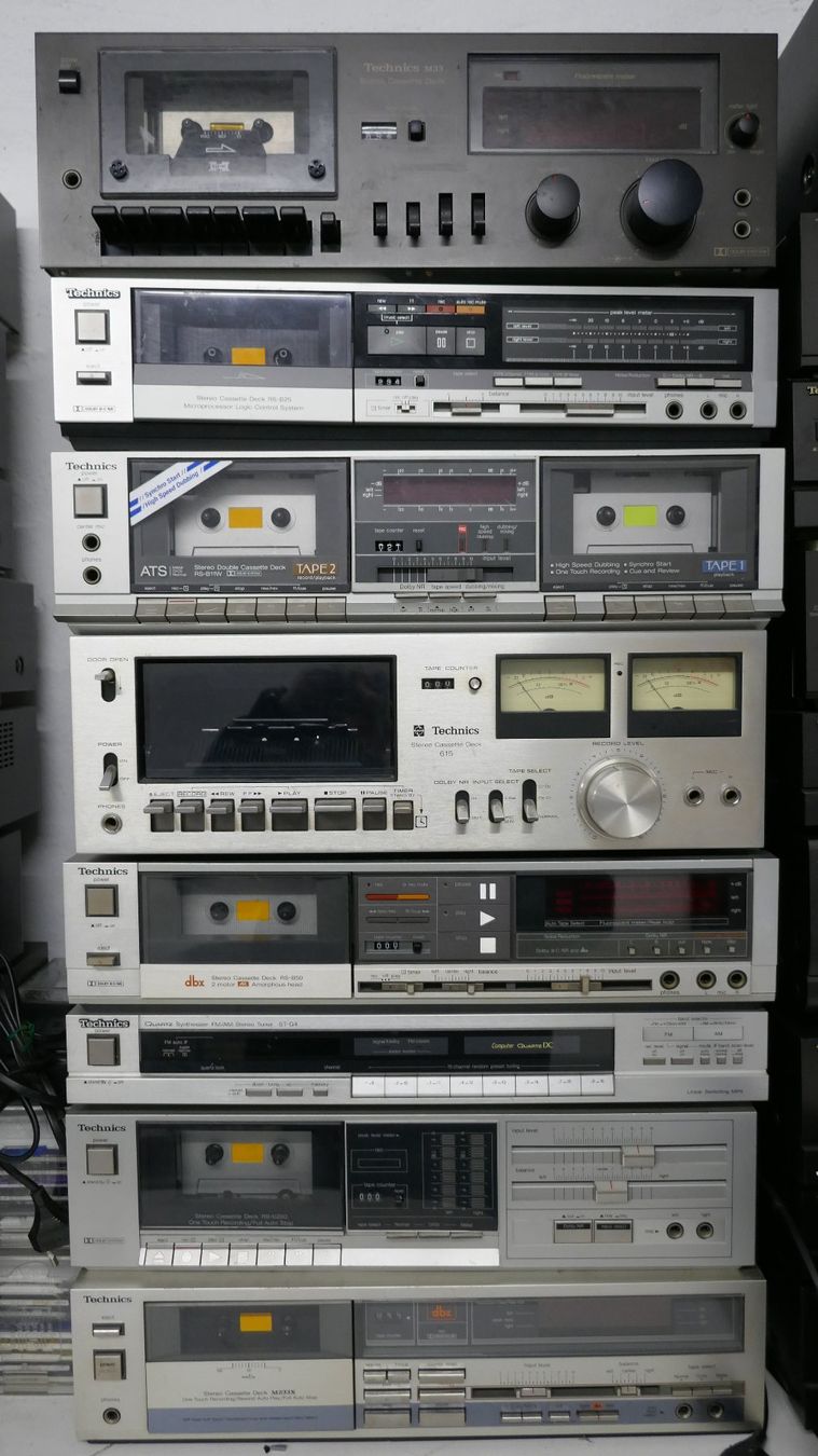 Technics Amplificatori: Riesiges Konvolut an Technics Hifi-Komponenten – Usato da Wenslingen venduto da FairlightCMI 2