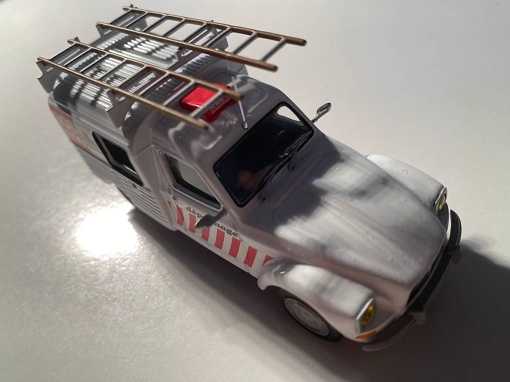 Citroën Modellautos: Oldtimer Modell Citroen Acadiane, 50er Jahre – Gebraucht aus Bern von Pfupfi0 3