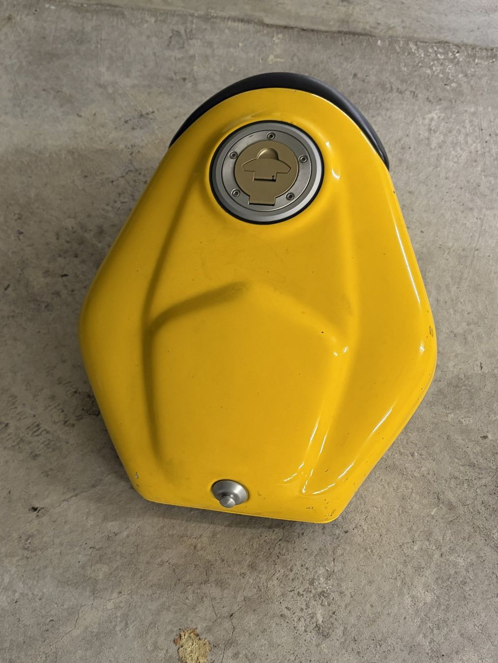 Accessori per altri veicoli: Ducati 900 SS ie - Tank – Usato da Winterthur venduto da jsoll1 3
