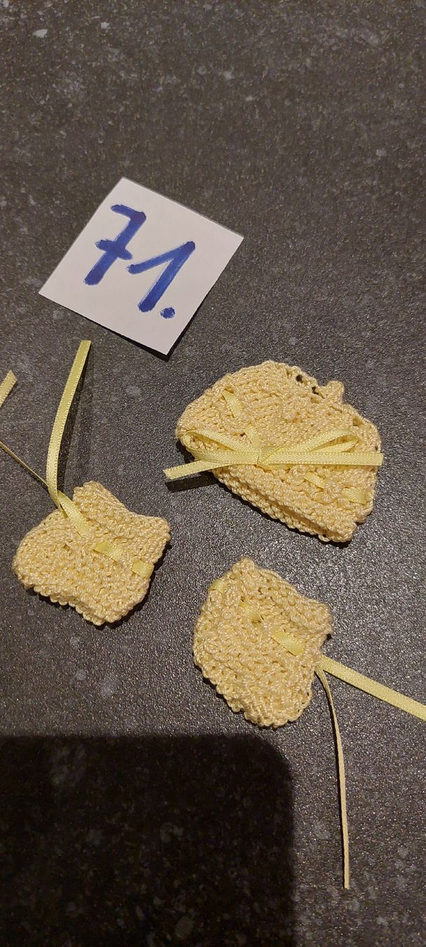 Bambole: Miniatur Puppenkleidli – Nuovo (secondo la descrizione) da Muri AG venduto da nindo1 9