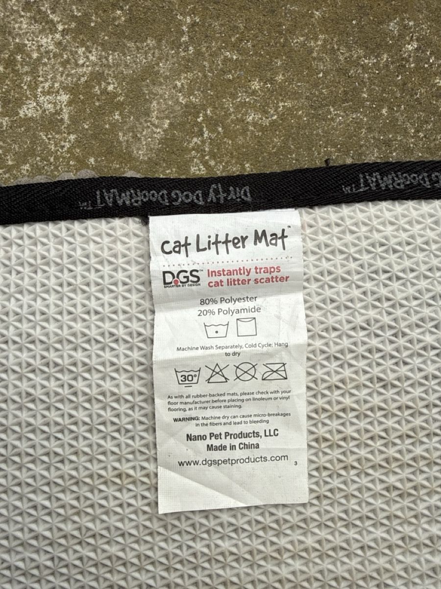 Tappeti: Katzentoilettenmatte DGS Grau mit Maus – Usato da Triesen venduto da elfchen96 2