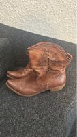 Vintage Brown Leather Western Boots - Size 37 - Autumn!