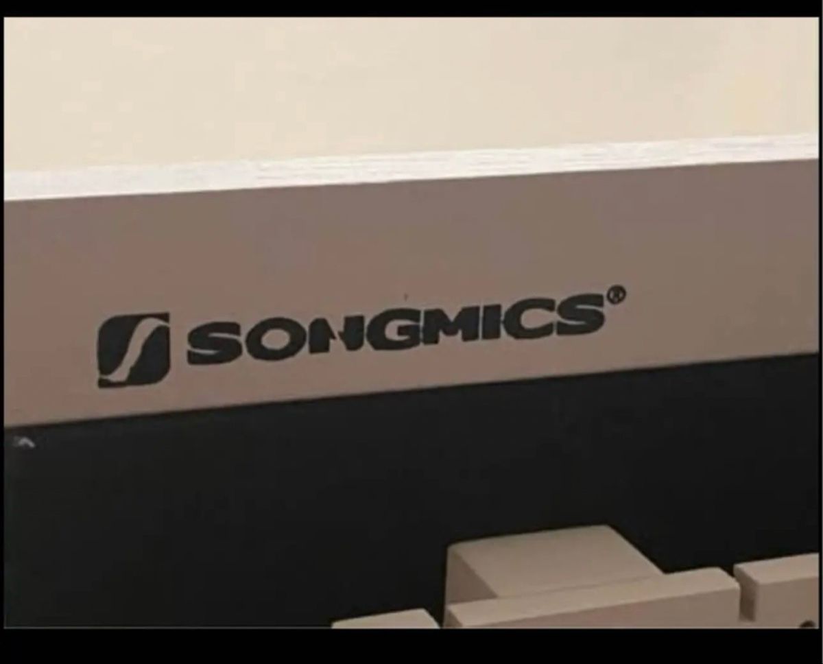 Sonstige Dekorationen & Accessoires: Songmics Schmuckschrank, abschliessbar – Gebraucht aus Liestal von esr_9y9c 6