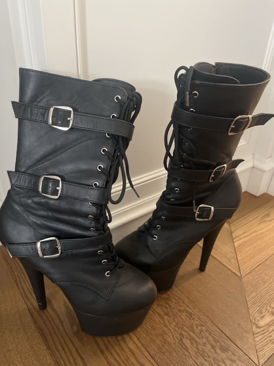 Scarpe da donna: Pole Dance black Boots – Usato da Rüschlikon venduto da ant_5v7g 1