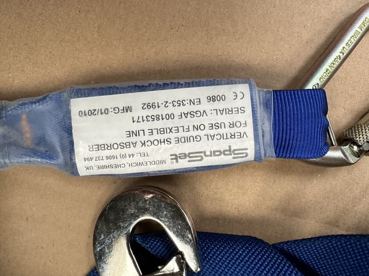 Kletterausrüstungen: SpanSet Vertical Guide Shock Absorber for Use on Flexible – Gebraucht aus Nebikon von schnischna80 2