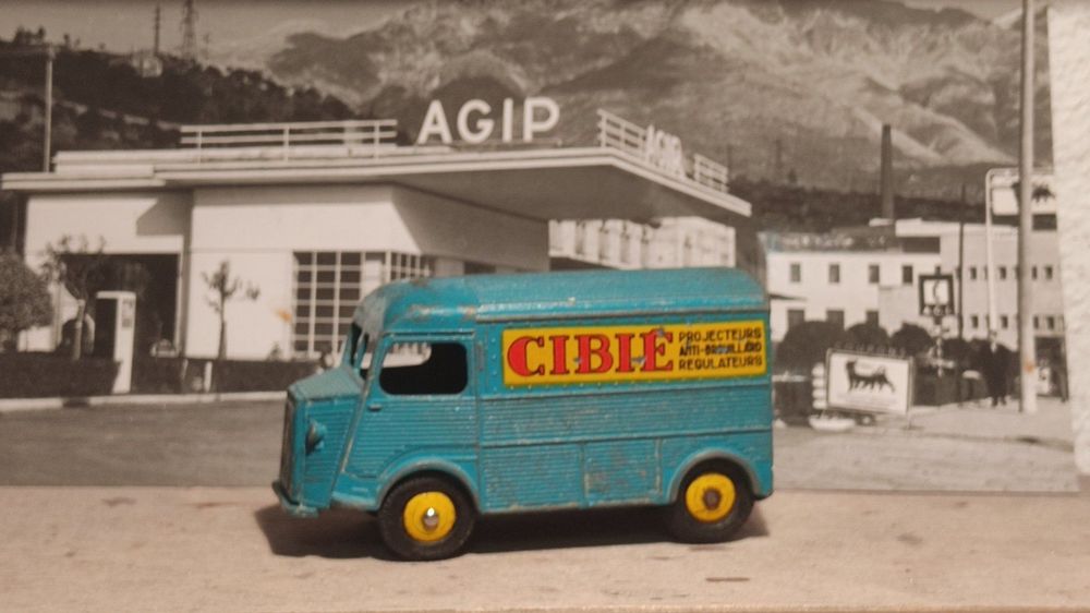 Dinky Toys 561 Citroën H Hy CIBIE - Fourgon Bleu 1/50 - Occasion France