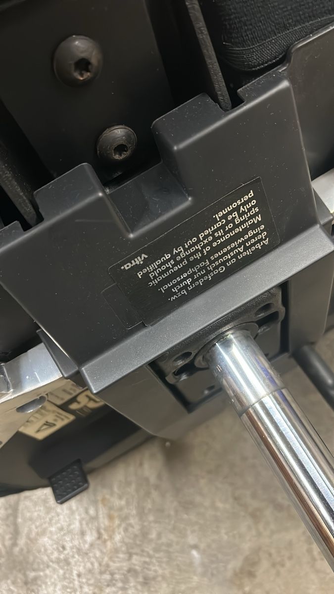 Vitra Chaises: Vitra Bürostuhl – D'occasion à Bottmingen par soulfever 1