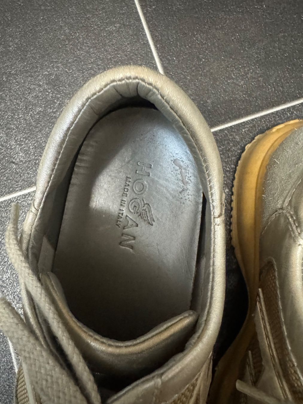 Hogan Scarpe da donna: Original HOGAN Interactive Sneaker - Silber/Beige Gr 34- 35 – Usato da Frenkendorf venduto da Style365 4