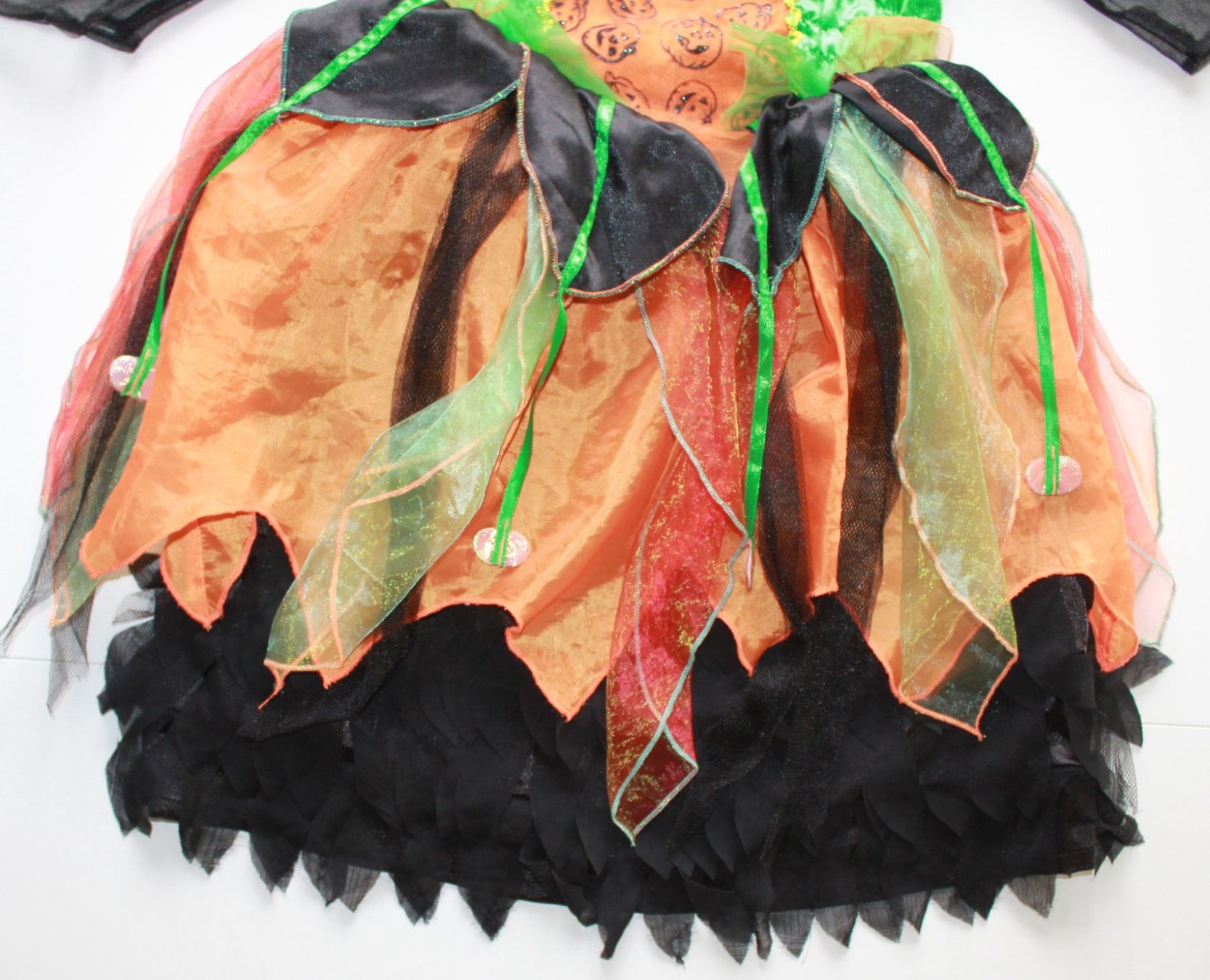 Costumi: Costume sorcière / Hexe t. 2 - 3 ans – Usato da Peseux venduto da CoolShoping 4