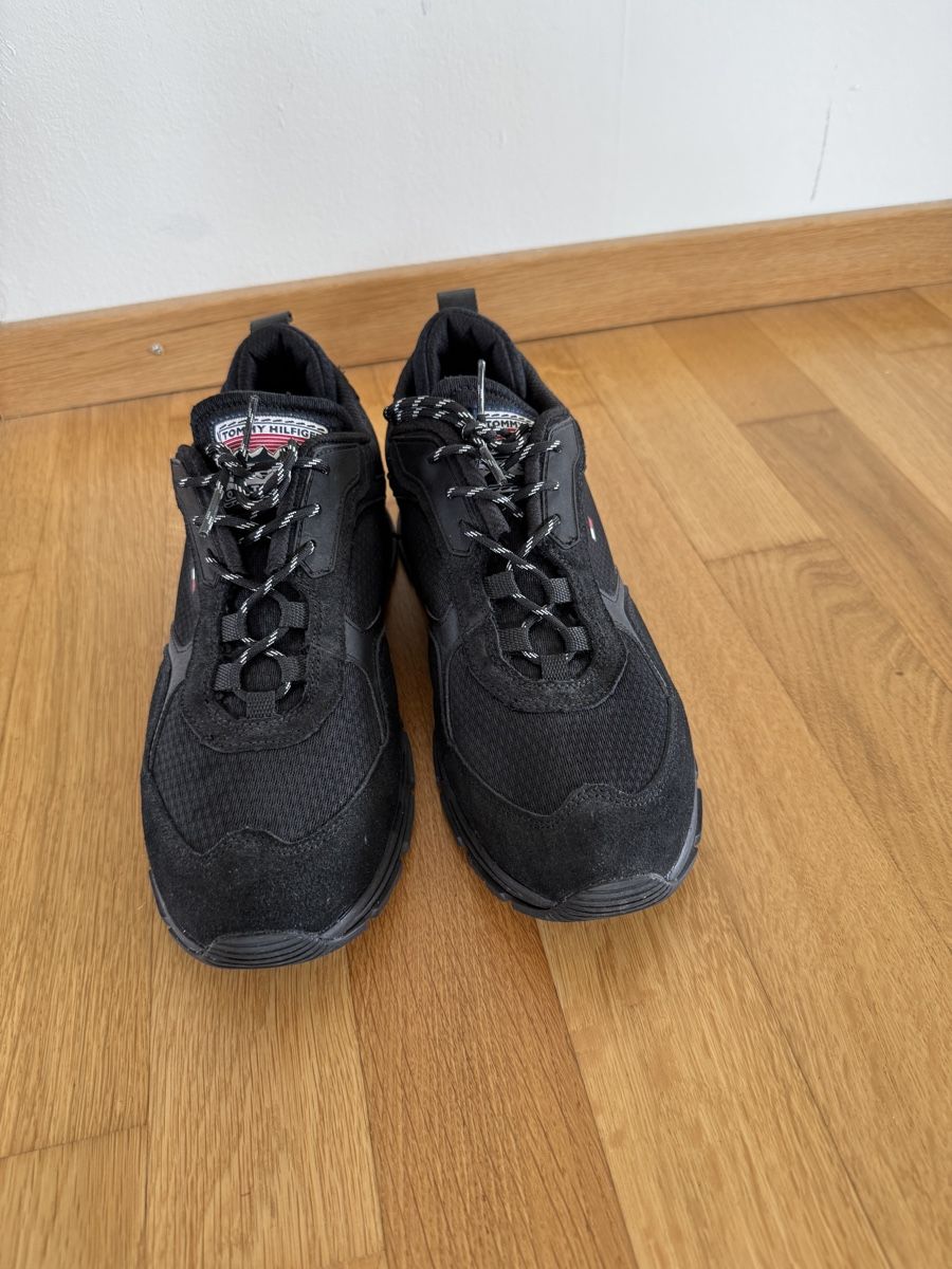 Tommy Hilfiger Herrenschuhe: Tommy Hilfiger Suede Sneakers – Neu (gemäss Beschreibung) aus Wettingen von ale_6gmk 1