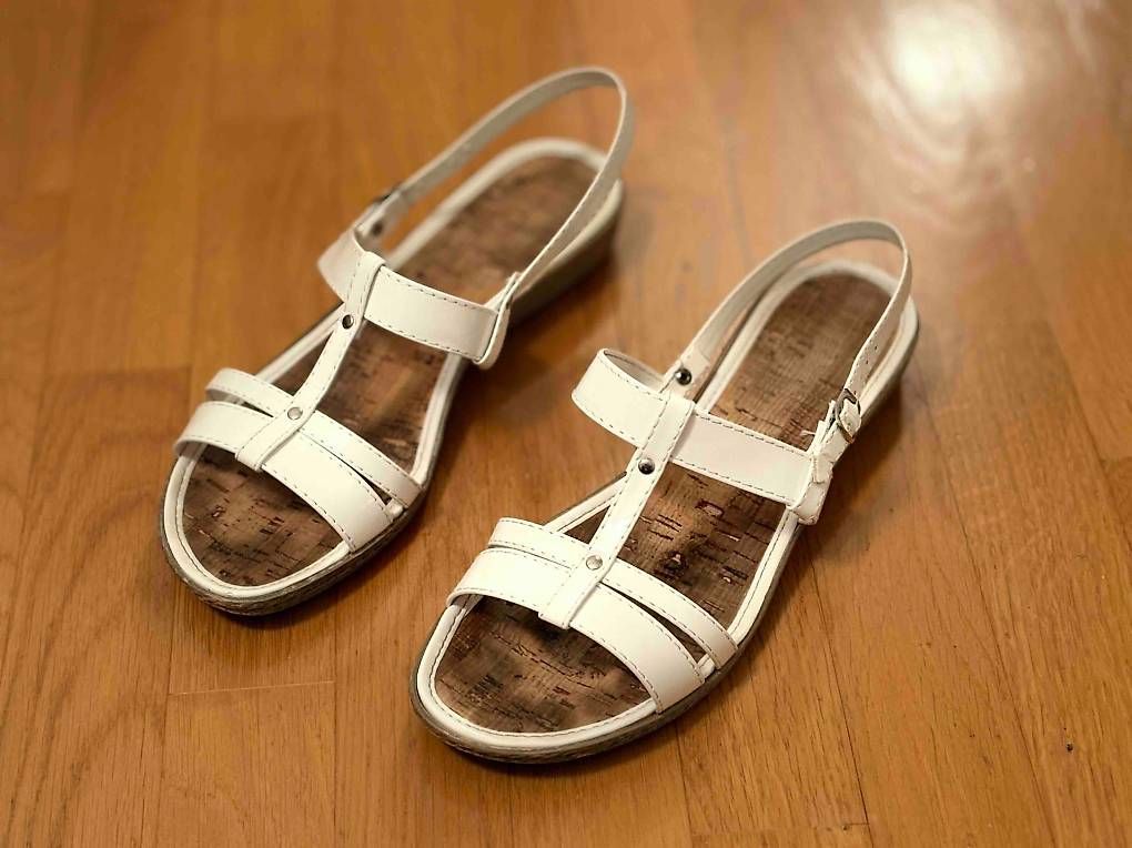 Scarpe da donna: Sandali da donna - numero 40 – Usato da Oggio venduto da chi_7gpd 1