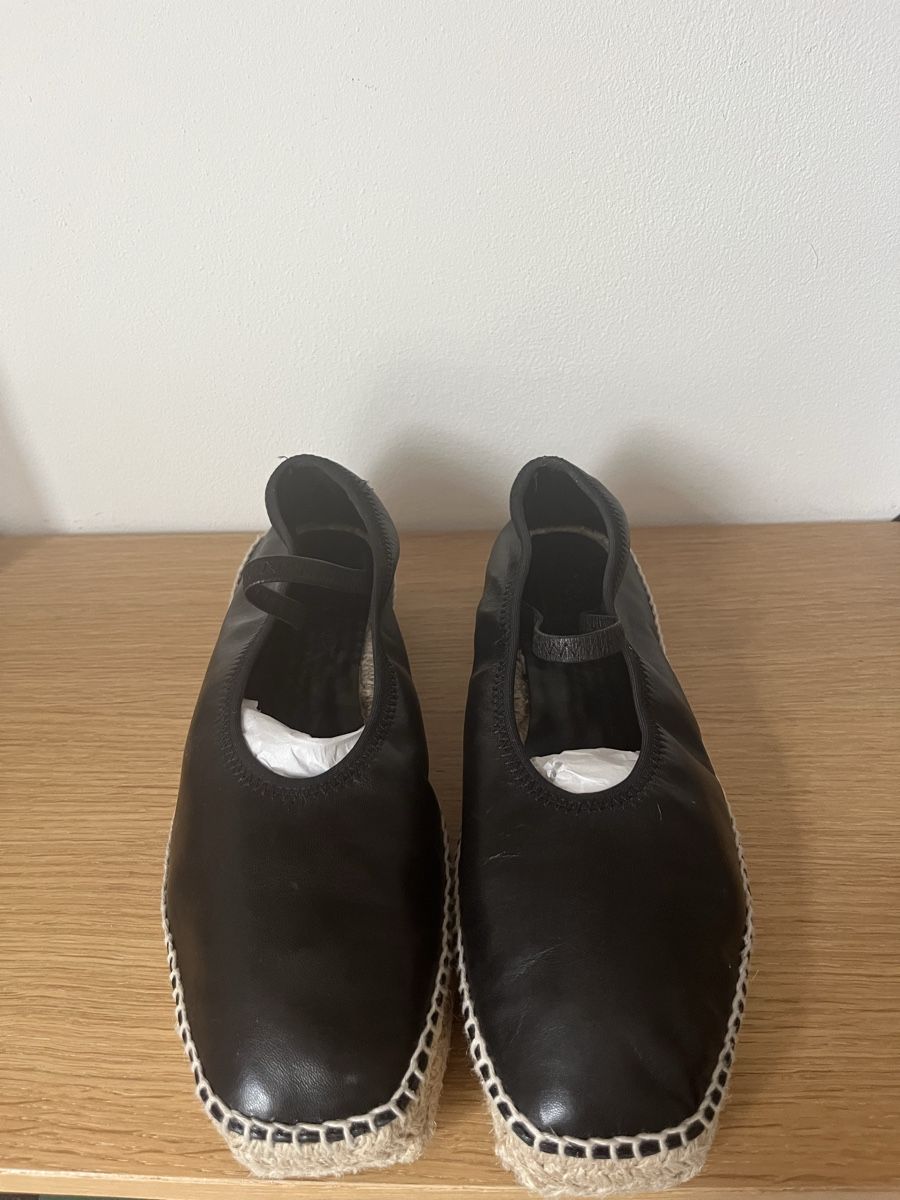 Arket Scarpe da donna: ARKET Schwarze Leder Espadrilles Gr. 39 – Usato da Zürich venduto da MonGusta 2