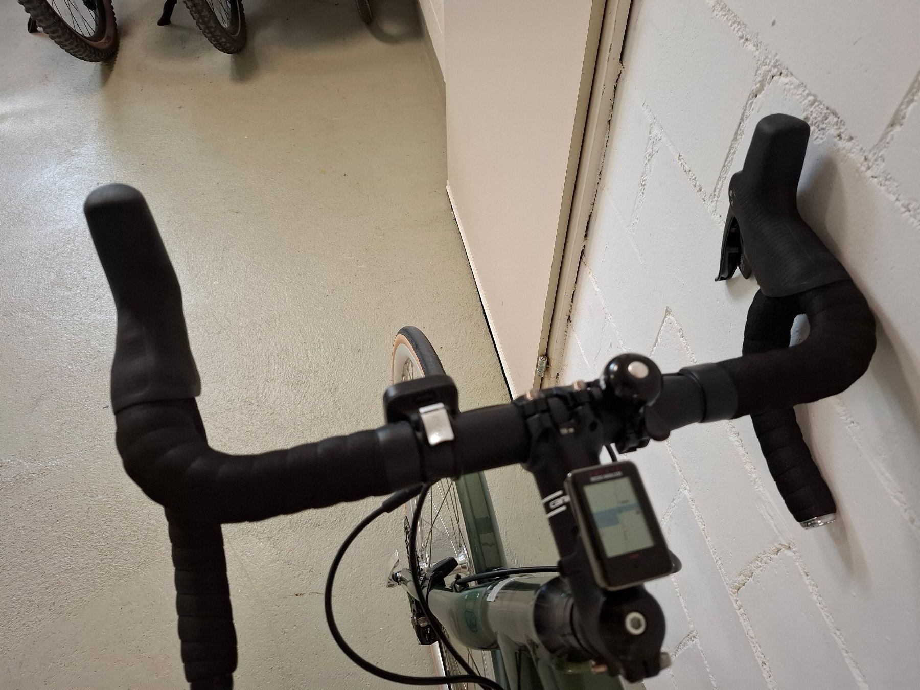 Cannondale Velos: Cannondale SYNAPSE Sram Rival Disc Adventure – Gebraucht aus Widen von Mike0021 4