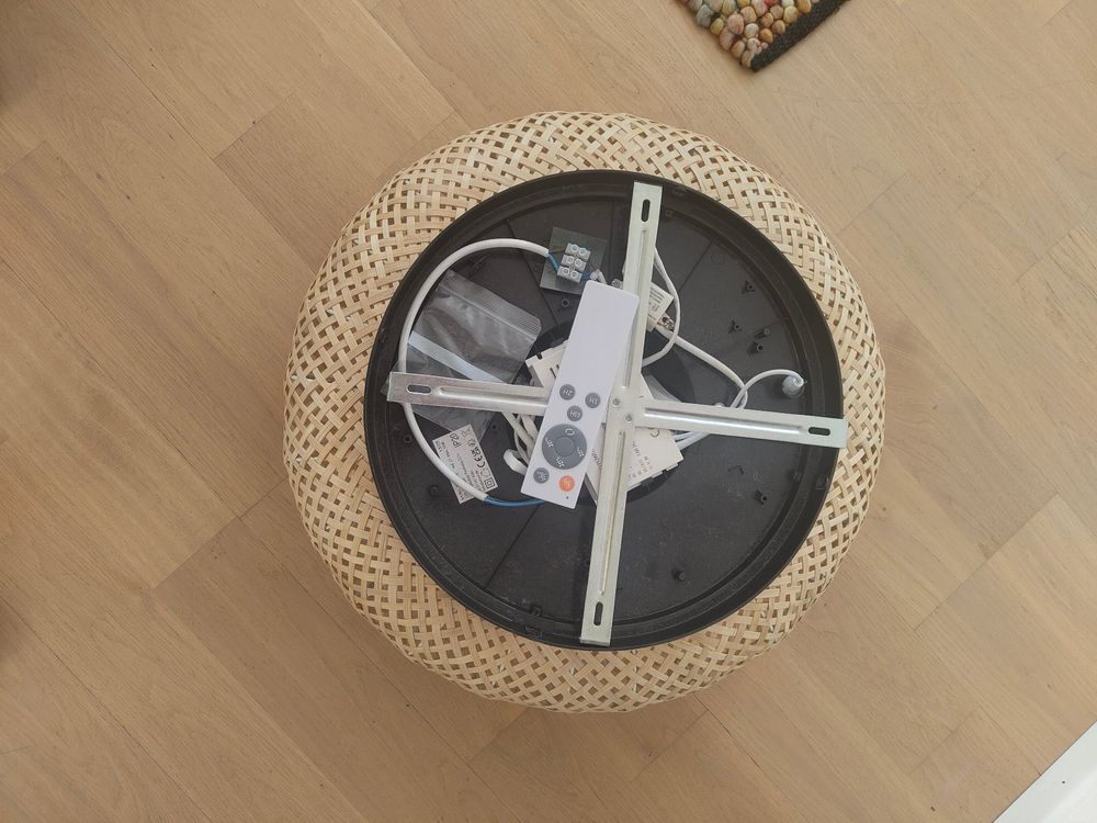 Deckenlampe (4xE27) mit Ventilator und Fernbedingung (Gebraucht) in ...