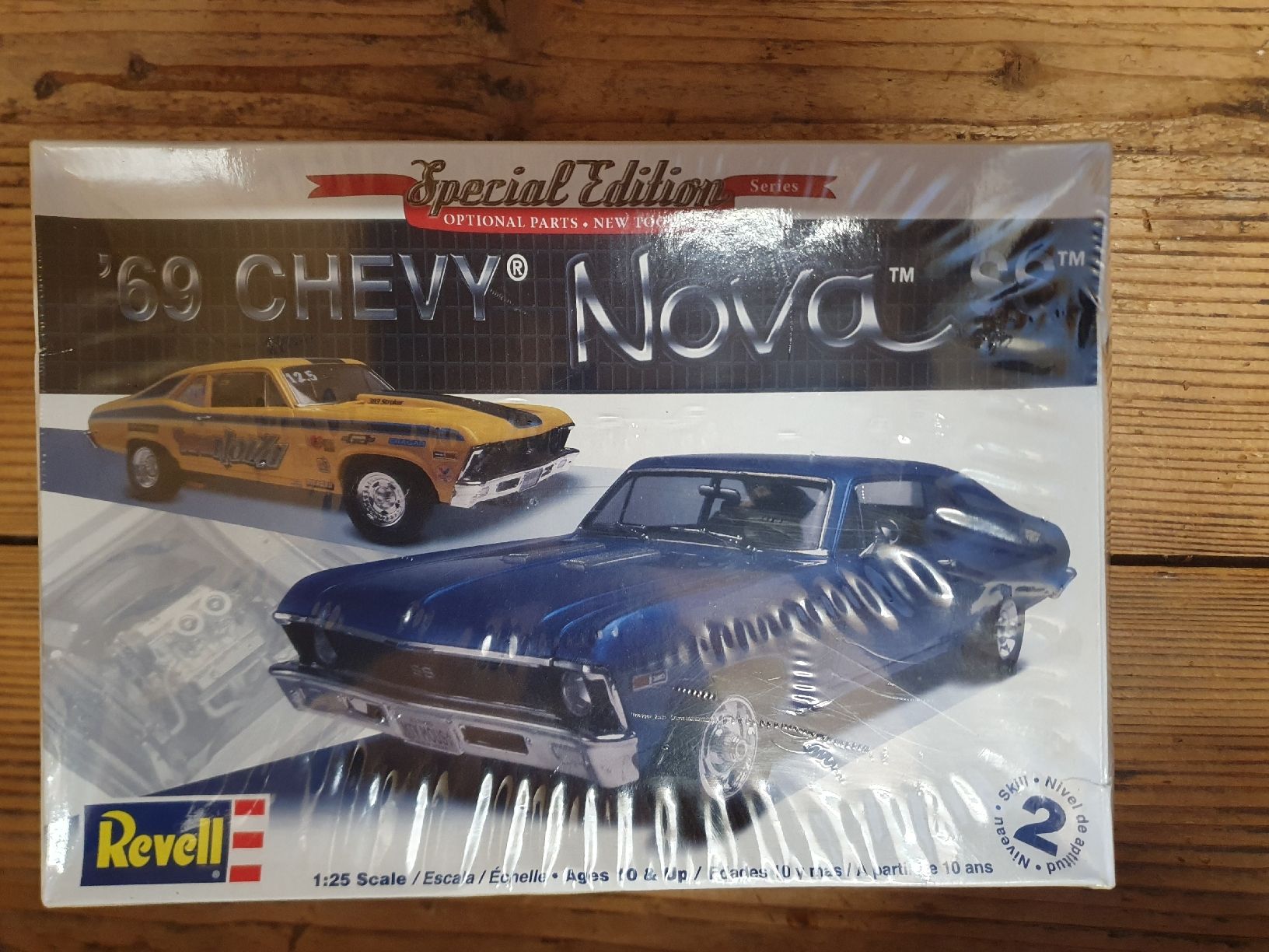 Revell Modellini d'auto: Revell 1969 Chevy Nova Modellauto – Nuovo e nell'imballaggio originale da Rüegsauschachen venduto da Ctba82