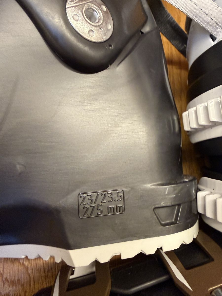 Nordica Scarpe da donna: Skischuhe Nordica – Nuovo (secondo la descrizione) da Winterthur venduto da 2mirj 4