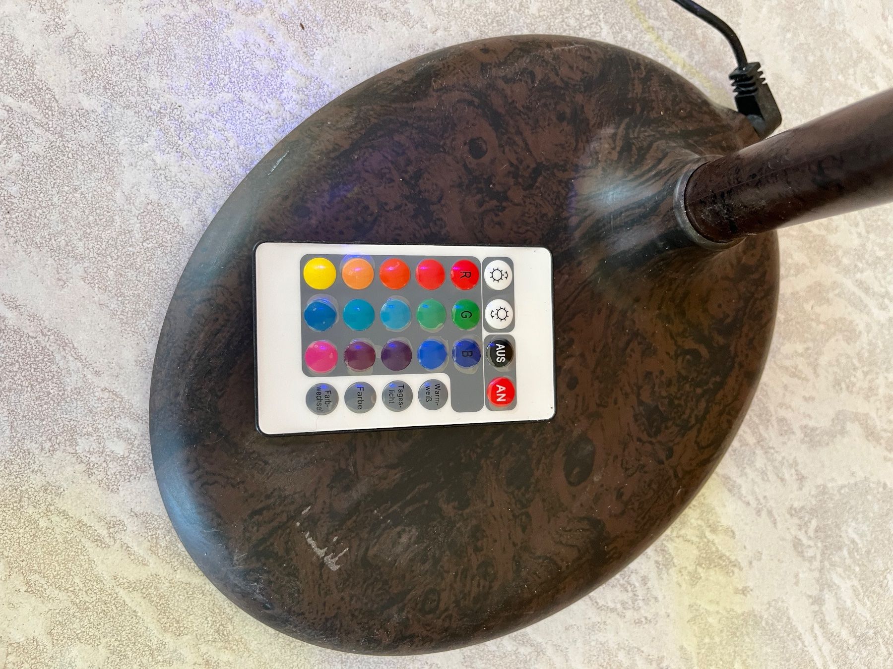 Attrezzature mediche: Led Stehleuchte/Farbtherapielampe – Usato da Kölliken venduto da Siramutz 4