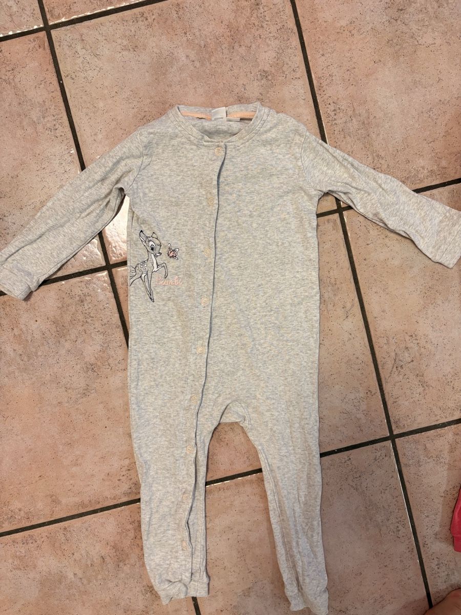 Lotti & Set di vestiti: Set 3 pigiami Disney Baby  – Usato da S. Antonino venduto da FedeKikka88 1