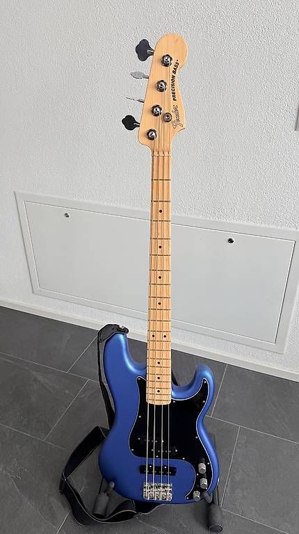 Fender Strumenti musicali: Fender American Performer P Bass – Usato da Rüti ZH venduto da nazaruch1