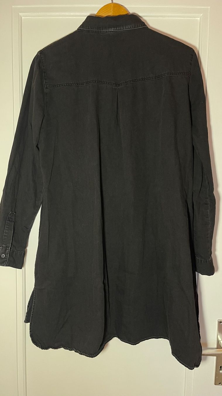 Zara Camicie: Chemise longue avec patch – Usato da Territet venduto da Estelle_elletsE 1
