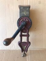 Küchenmühle Nussmühle Mandelmühle antik