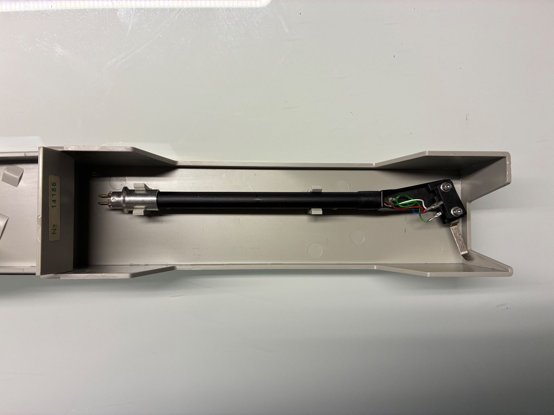 Thorens Giradischi: Original Thorens TP 63 Tonarmrohr mit box – Usato da Döttingen venduto da zha_xh2w 1