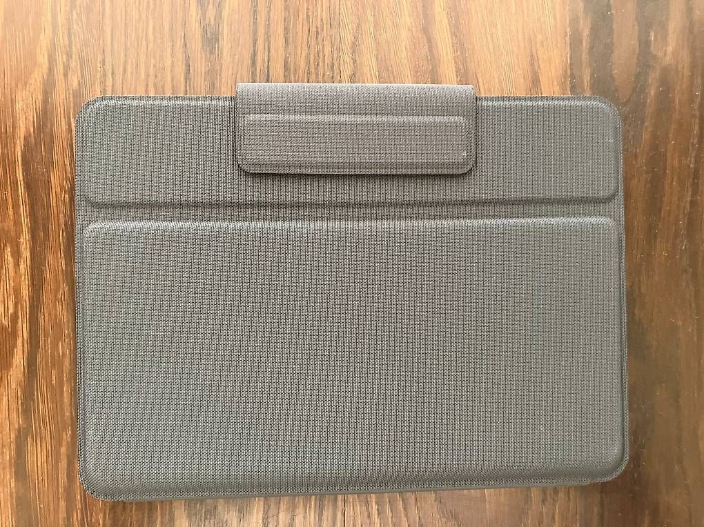Tastiere: Couverture/clavier Logitech pour iPad 7 et 8-ème génération – Usato da Montreux venduto da Gilles.Charlet 2