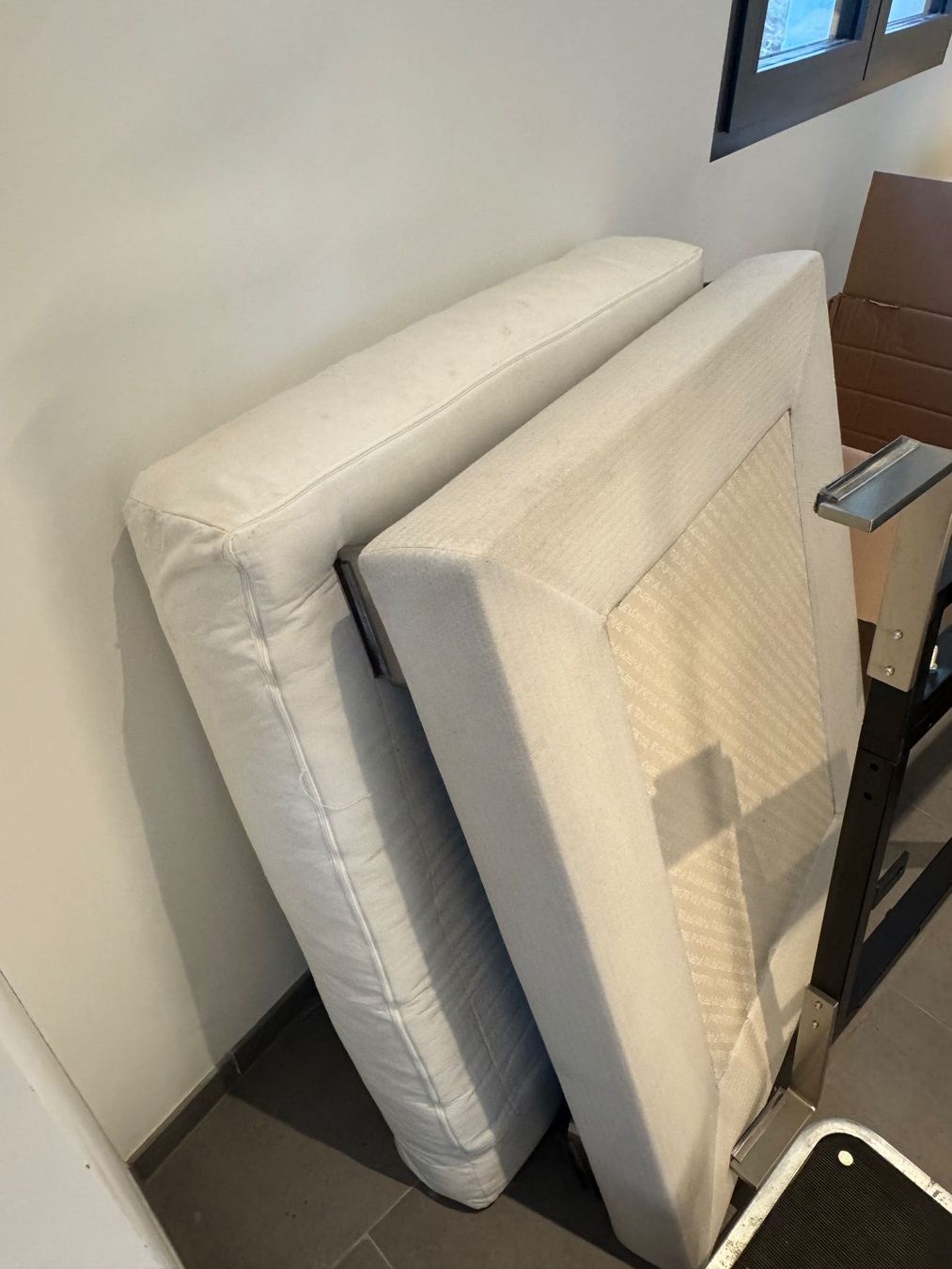 Flexform Divani: Flexform Cestone, Textilien müssen erneuert werden . – Usato da Andermatt venduto da sunshine2025 3