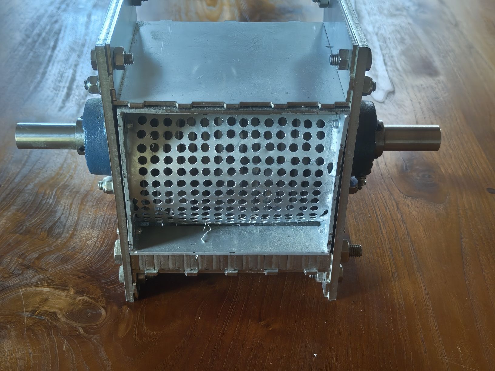Alle Werkzeuge: Precious Plastic Shredder (Stainless) – Gebraucht aus Winterthur von chriggustan 3
