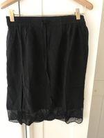Silk skirt with lace