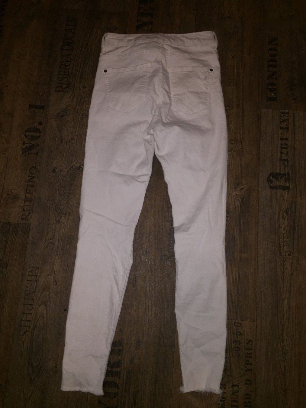 Lots de vêtements: 4 jeans   Taille / Grosse S – D'occasion à Cossonay-ville par Super-Price-Quality 4