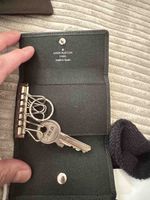 Étui à clés Louis Vuitton, noir, neuf