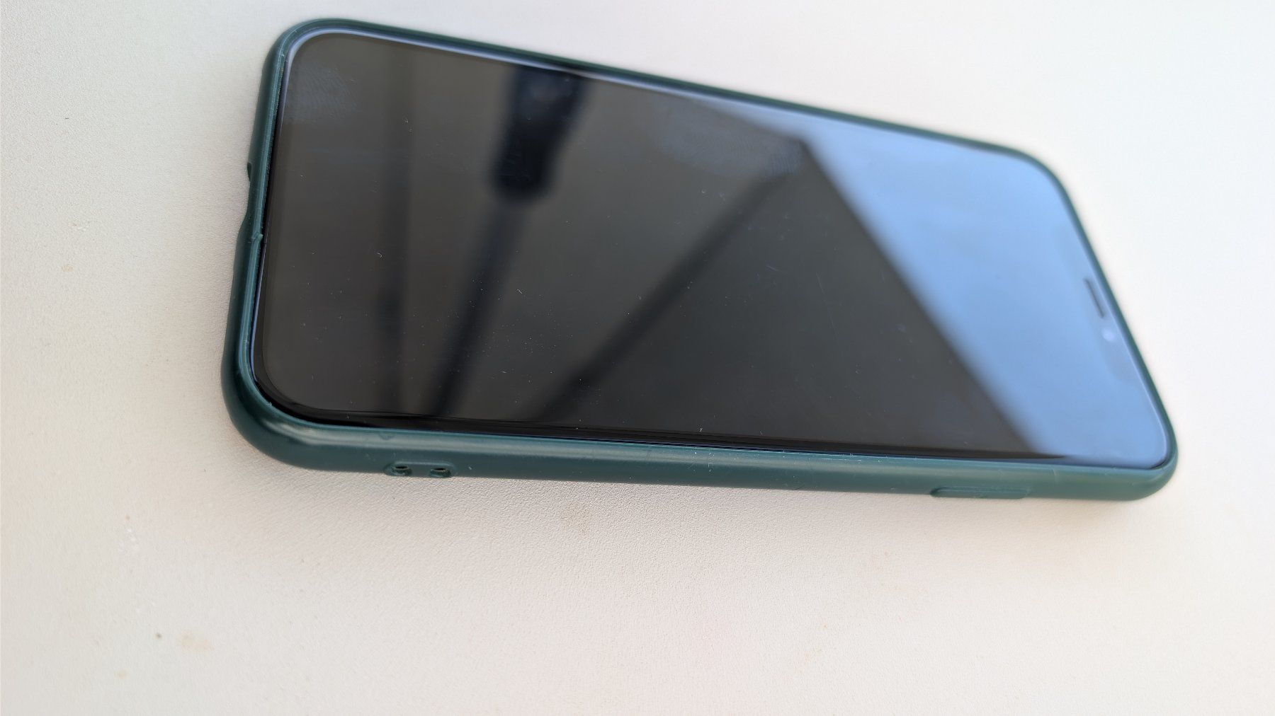 Apple Telefoni cellulari / Smartphones: iPhone XS Space Grau 64 GB mit Schutzhülle – Usato da Sissach venduto da Dshock0 5