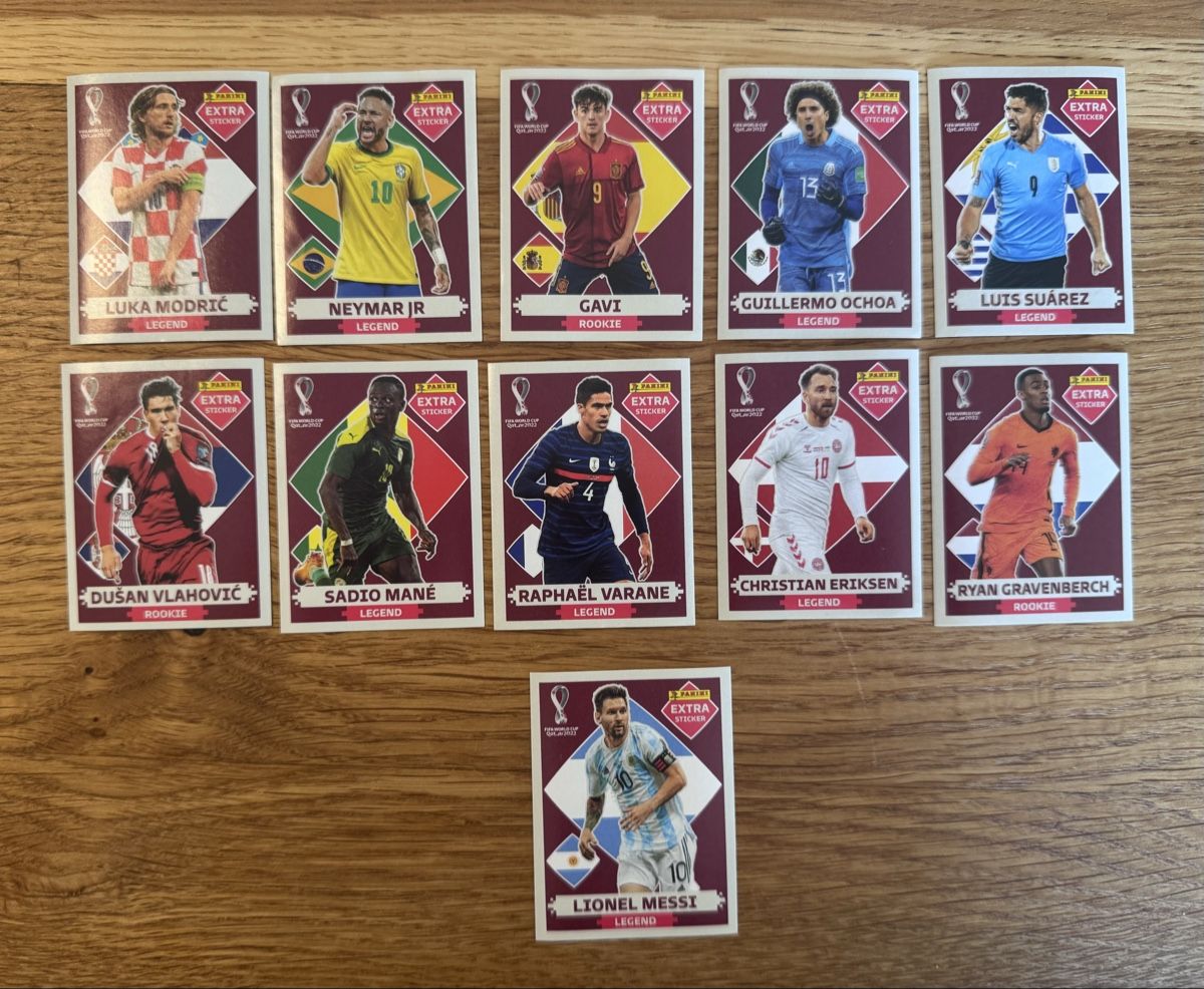 Panini Sammelbilder & Trading cards: Extra Sticker 2022 inkl. Messi – Gebraucht aus Emmen von Panininho