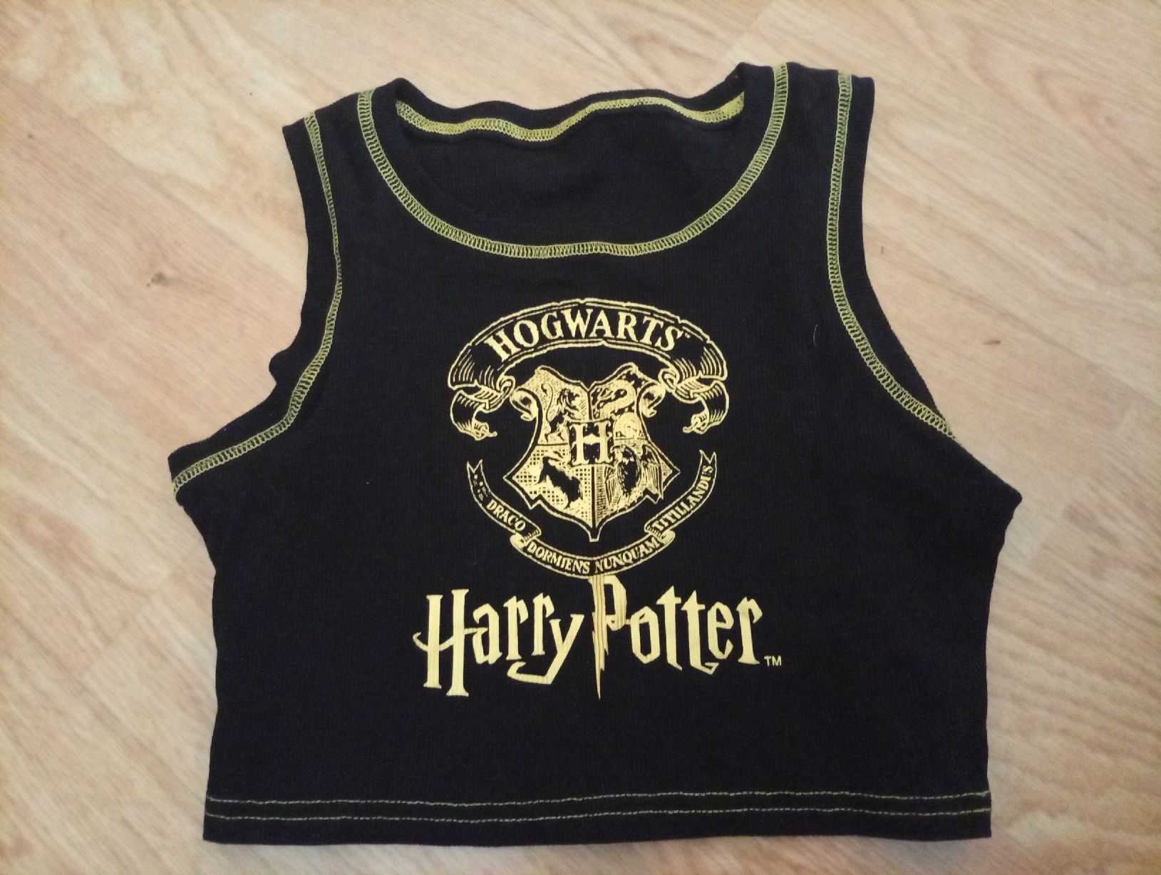 Camicette, T-shirt & Top: Top Harry Potter Hogwarts Grösse M – Usato da Worben venduto da ersa01