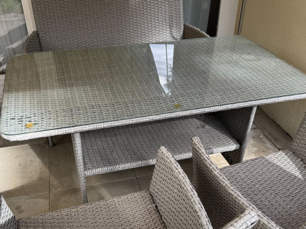 Tischset: Gartenmöbel-set – Gebraucht aus Neuhausen Am Rheinfall von HF99 1