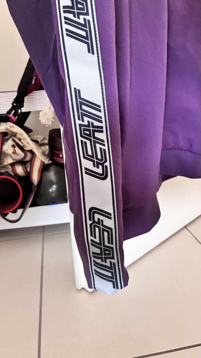 Pullover & Sweatshirts: Leatt Pullover – Neu (gemäss Beschreibung) aus Locarno von CG1114 2