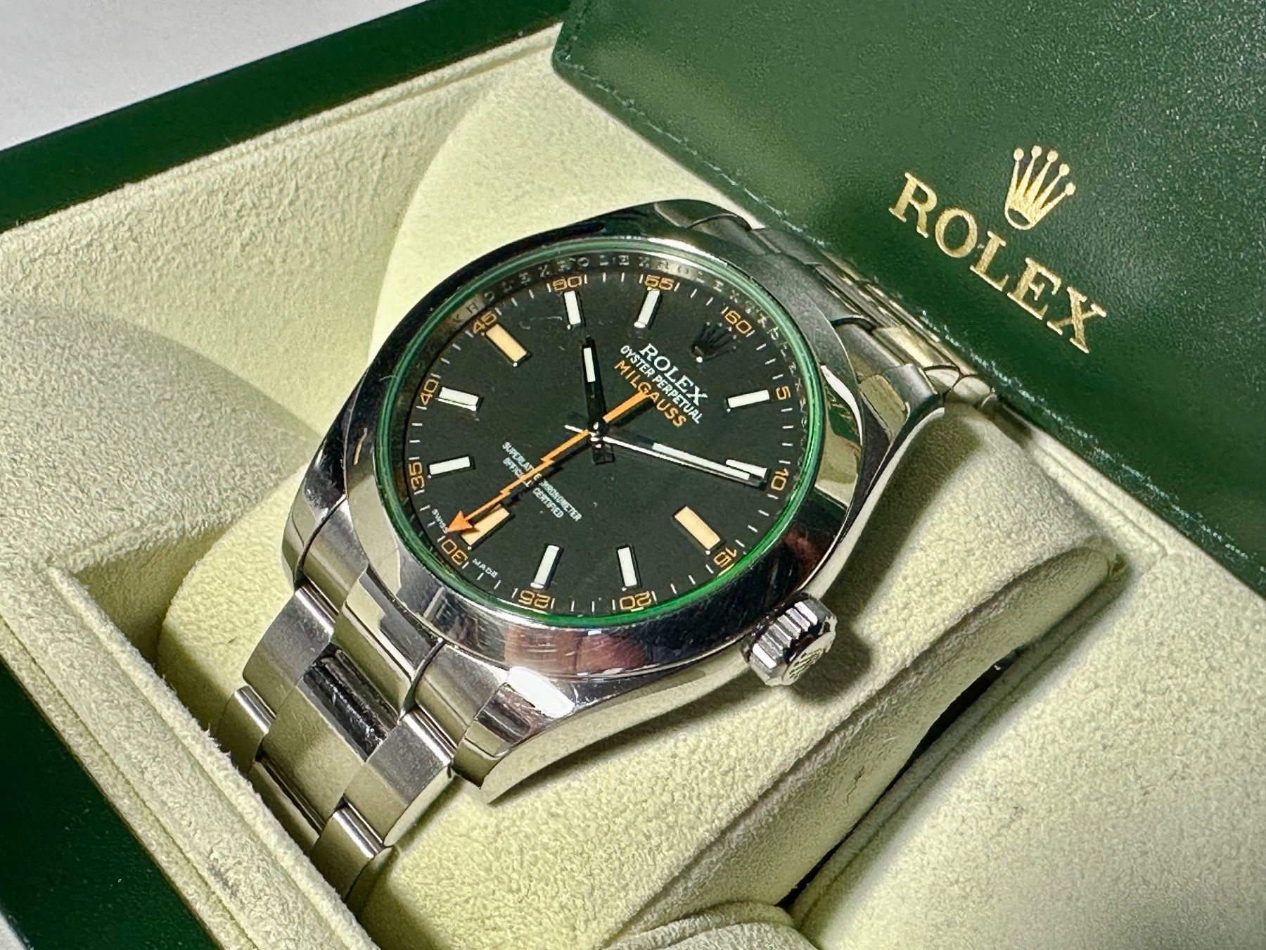 Rolex Milgauss 116400GV Black Dial, Green Sapphire (Gebraucht) in ...