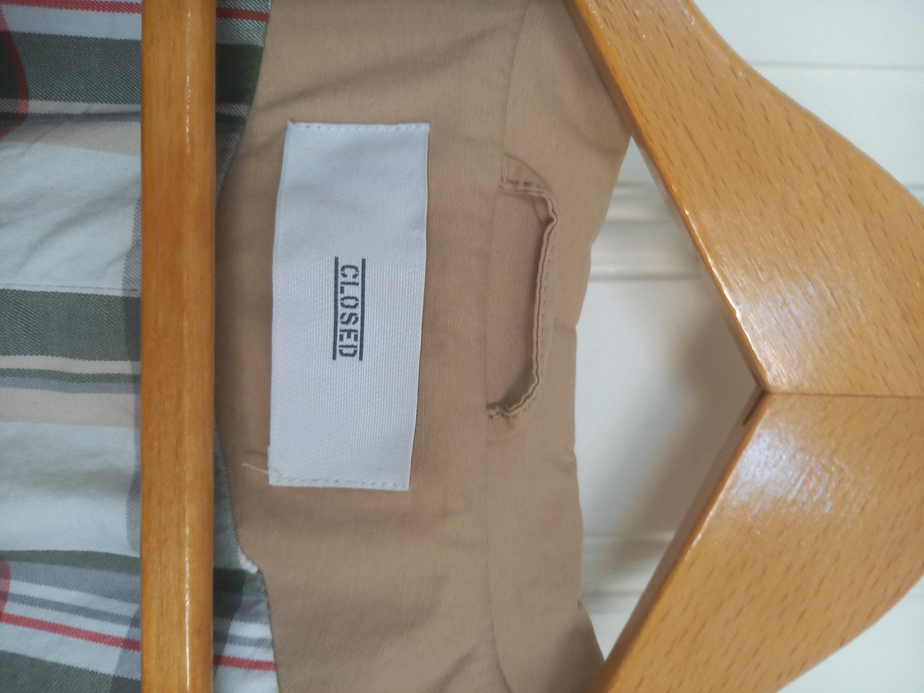 Closed Cappotti: CLOSED Trenchcoat beige – Usato da Fribourg venduto da jul_2rp8 7