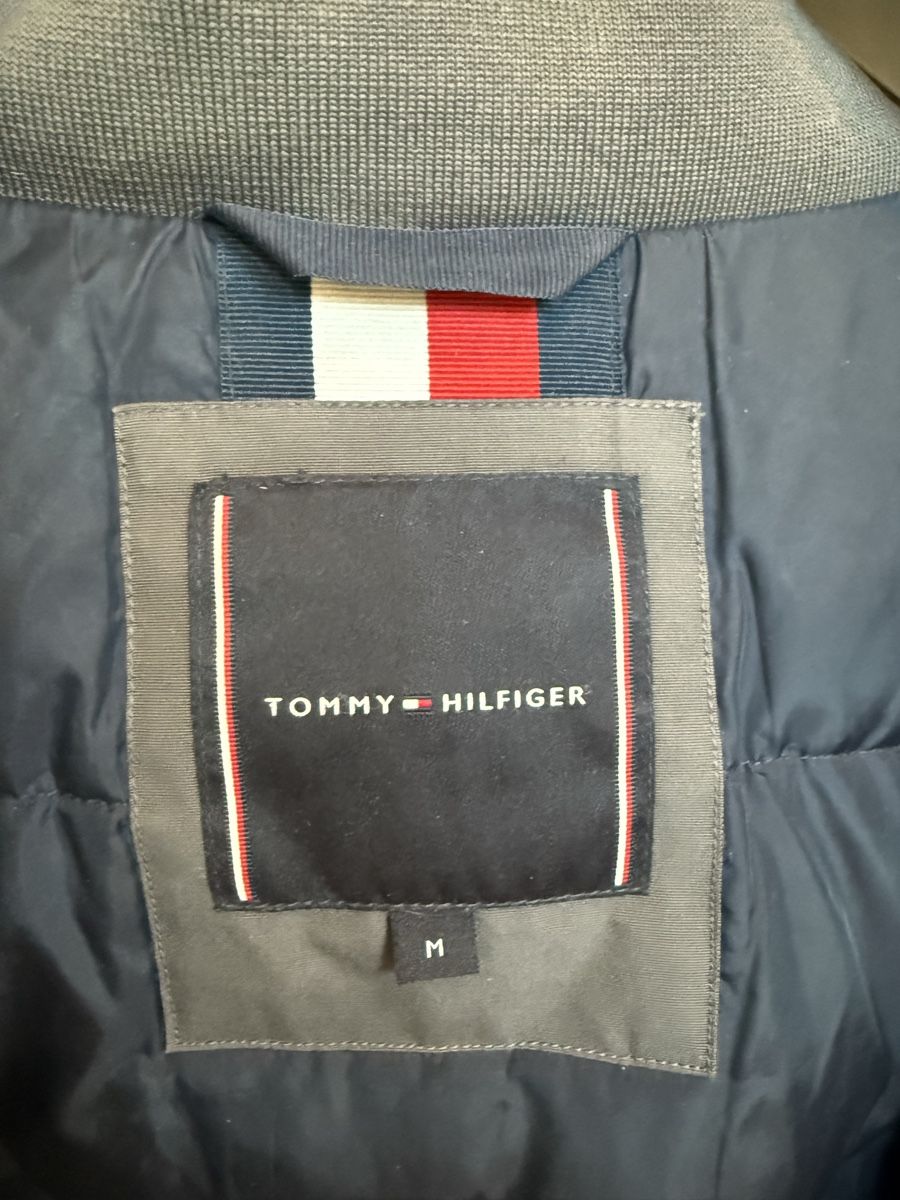 Tommy Hilfiger Jacken: Tommy Hilfiger Daunenjacke Grösse M – Gebraucht aus Leibstadt von iry_jn6n 4