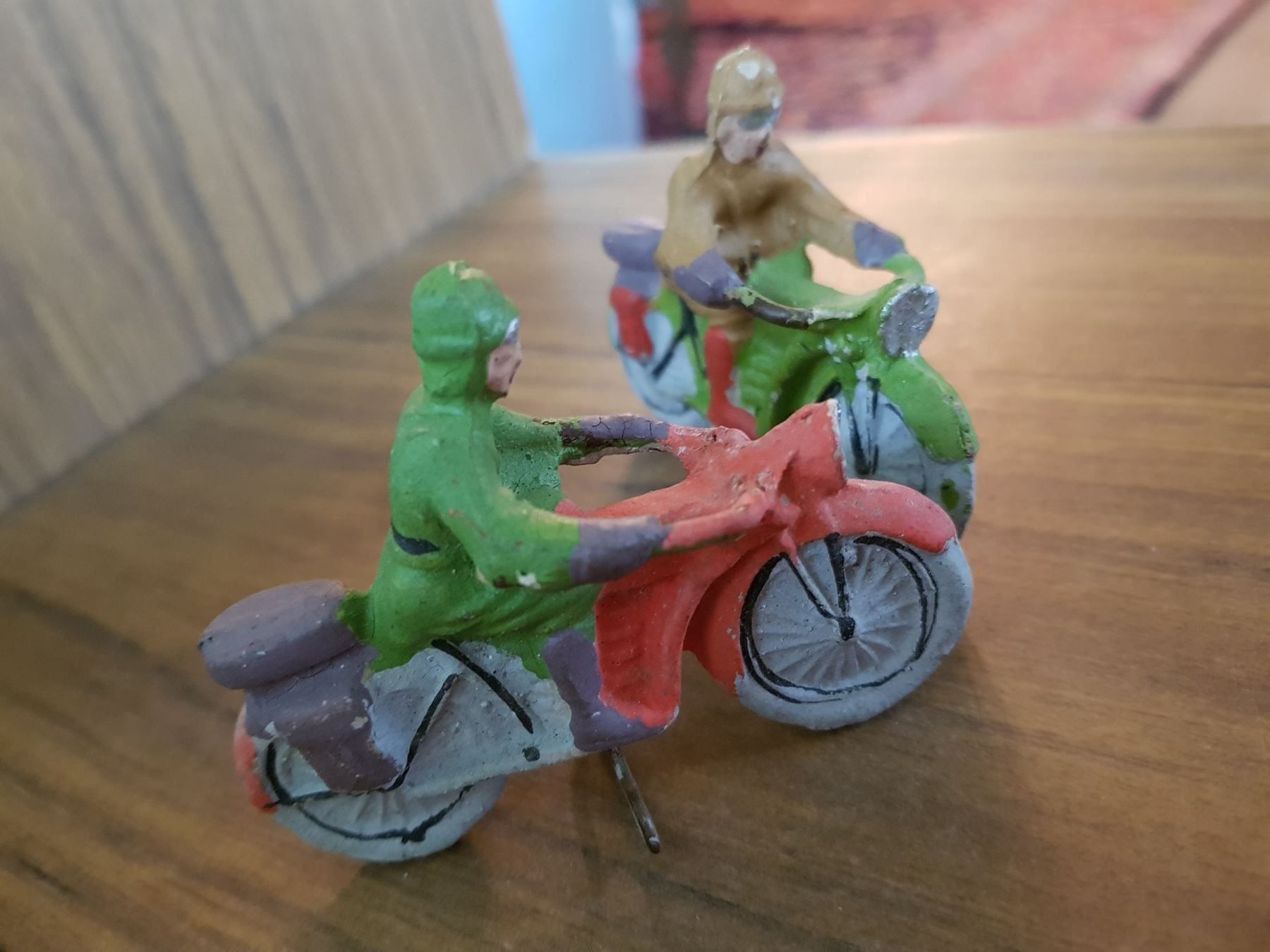 Giocattoli: Motorradfahrer 1920er - 2 Stück – Usato da Mörschwil venduto da antiksalon 7