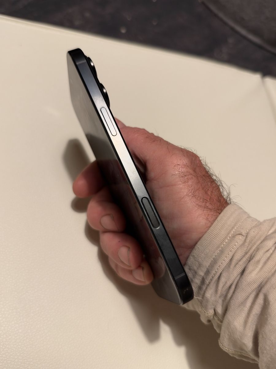 Apple Telefoni cellulari / Smartphones: Iphone16 Pro Max 512GB Batterie 92% – Usato da Ehrendingen venduto da PM65 7